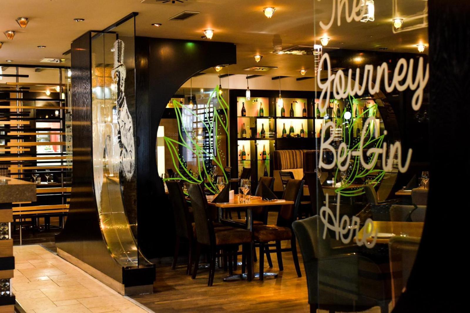 The Bluebell Hotel Neath Εξωτερικό φωτογραφία