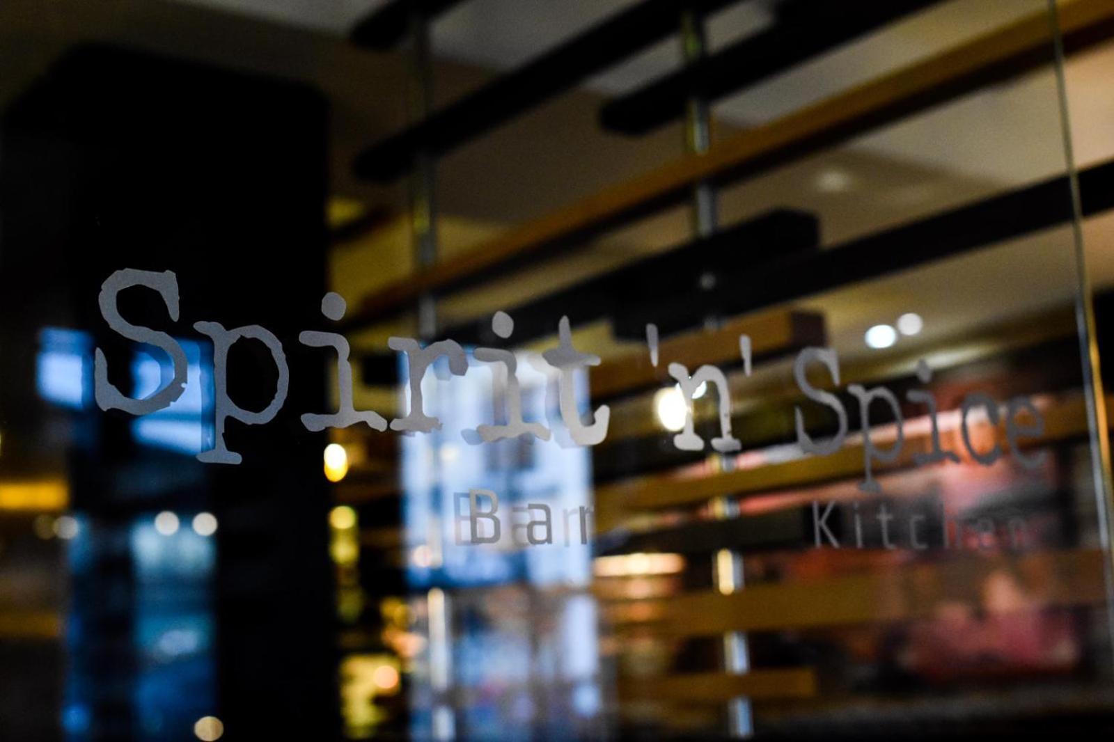 The Bluebell Hotel Neath Εξωτερικό φωτογραφία