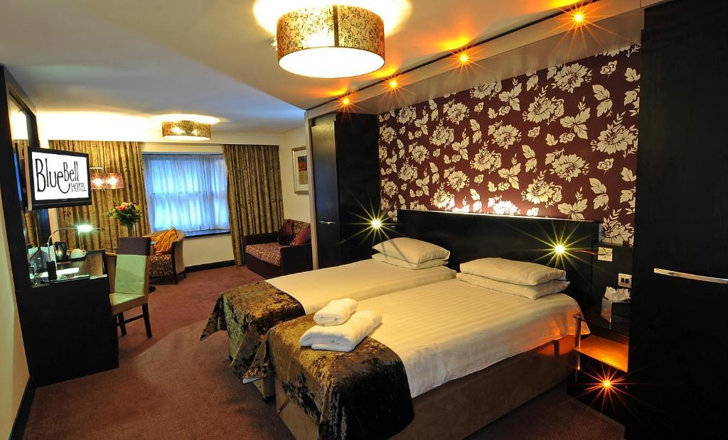 The Bluebell Hotel Neath Εξωτερικό φωτογραφία